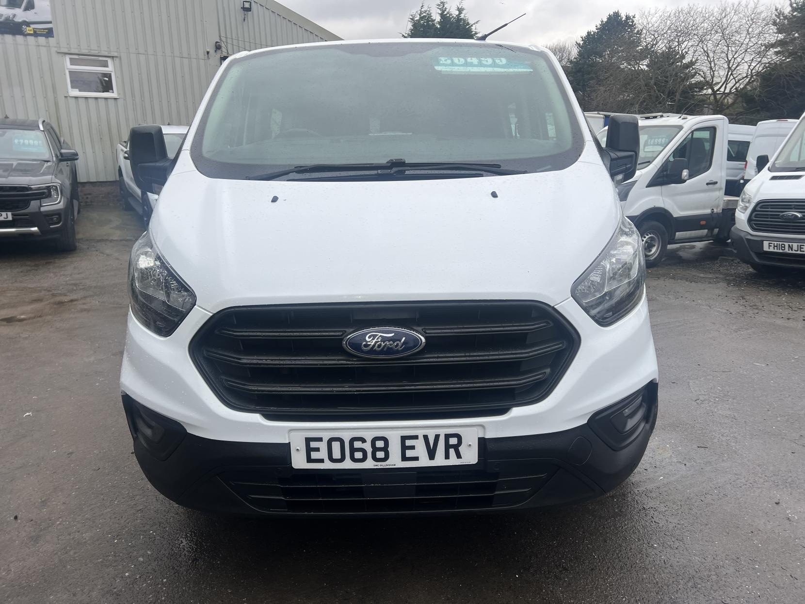 Ford Transit Custom 2.0 320 EcoBlue Crew Van Double Cab 5dr Diesel Manual L1 H1 Euro 6 (6 Seat) (105 ps)