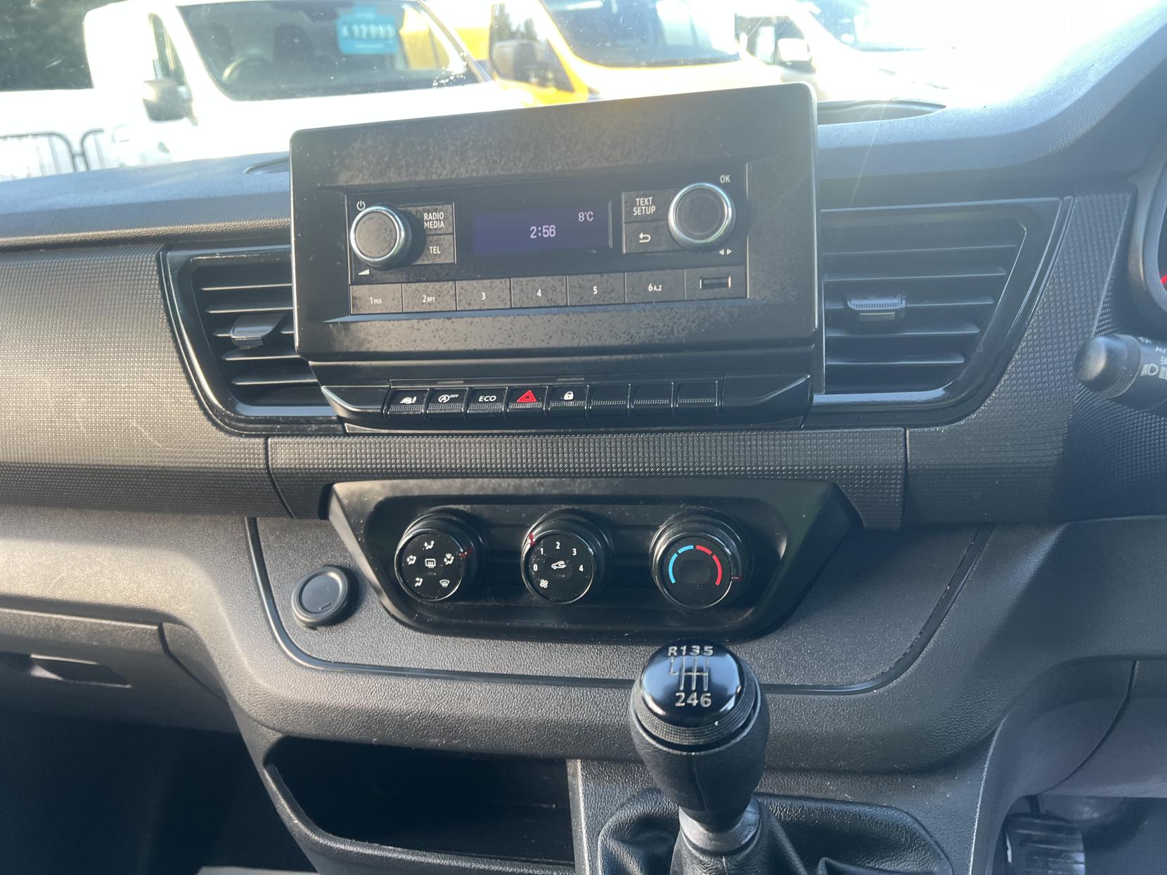 Renault Trafic 2.0 dCi Blue LL30 Business Panel Van 5dr Diesel Manual L2 H1 Euro 6 (s/s) (130 ps)