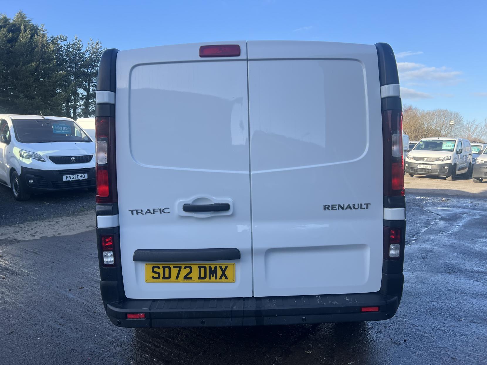 Renault Trafic 2.0 dCi Blue LL30 Business Panel Van 5dr Diesel Manual L2 H1 Euro 6 (s/s) (130 ps)