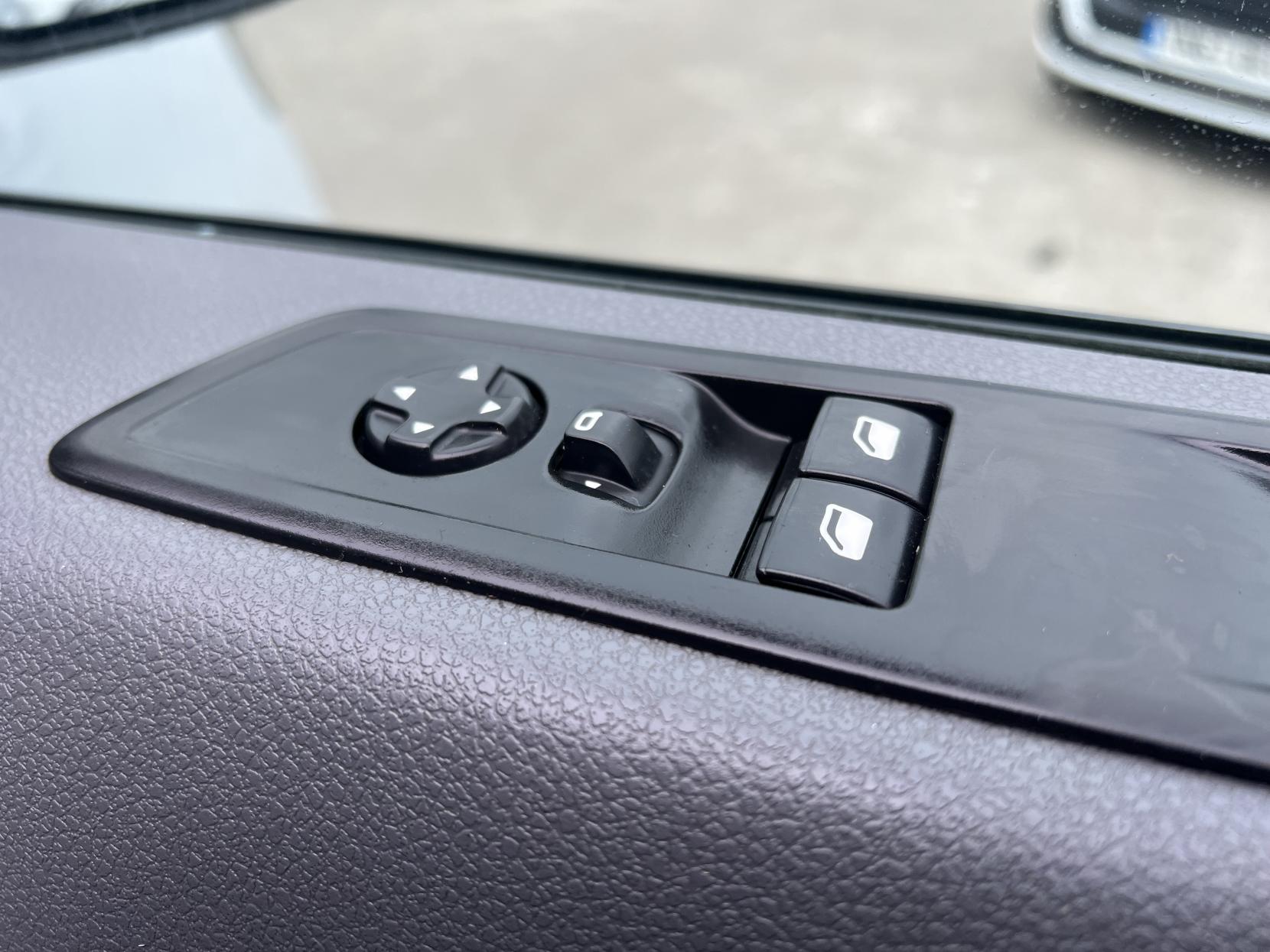 Peugeot Expert 2.0 BlueHDi 1400 Professional Premium Standard Panel Van 6dr Diesel Manual MWB Euro 6 (s/s) (145 ps)