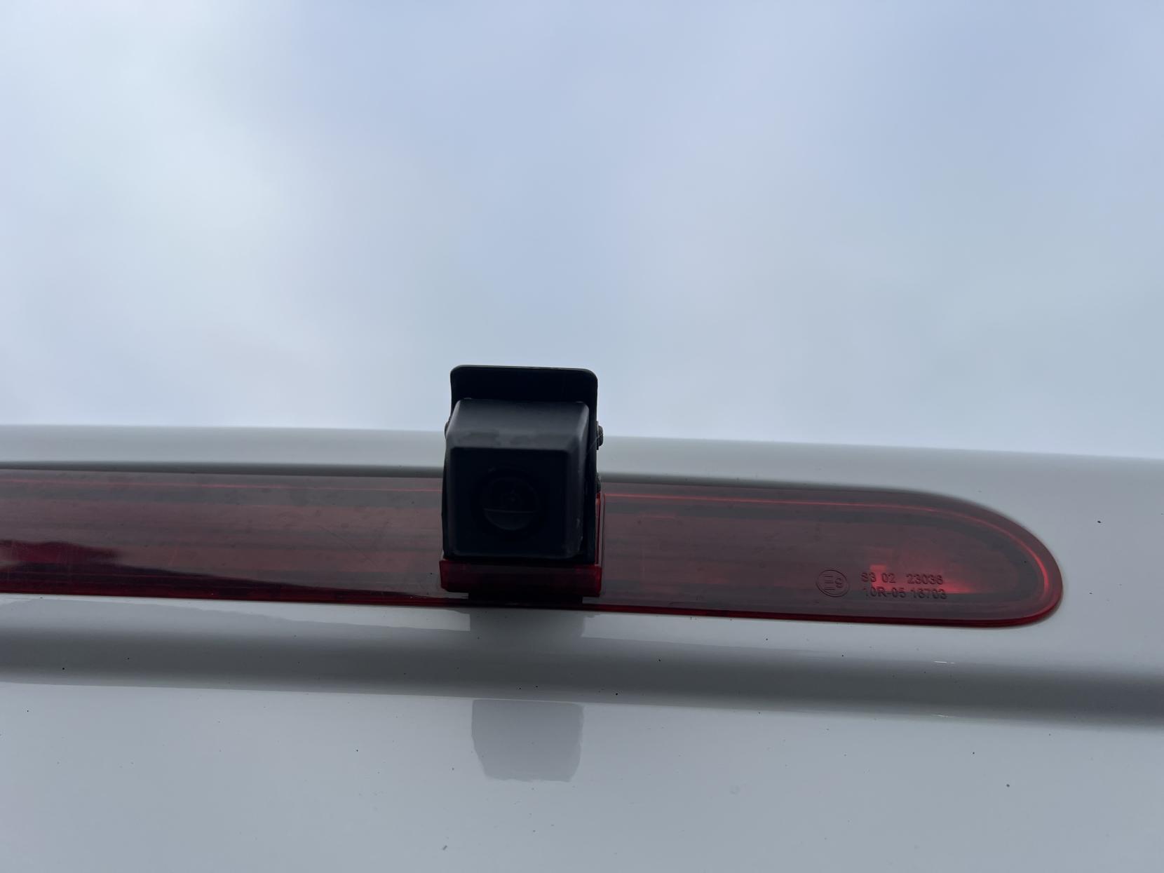 Peugeot Expert 2.0 BlueHDi 1400 Professional Premium Standard Panel Van 6dr Diesel Manual MWB Euro 6 (s/s) (145 ps)