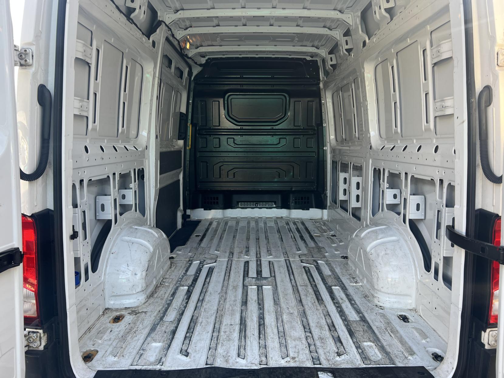 Volkswagen Crafter 2.0 TDI CR30 Startline Panel Van 5dr Diesel Manual FWD MWB High Roof Euro 6 (s/s) (102 ps)