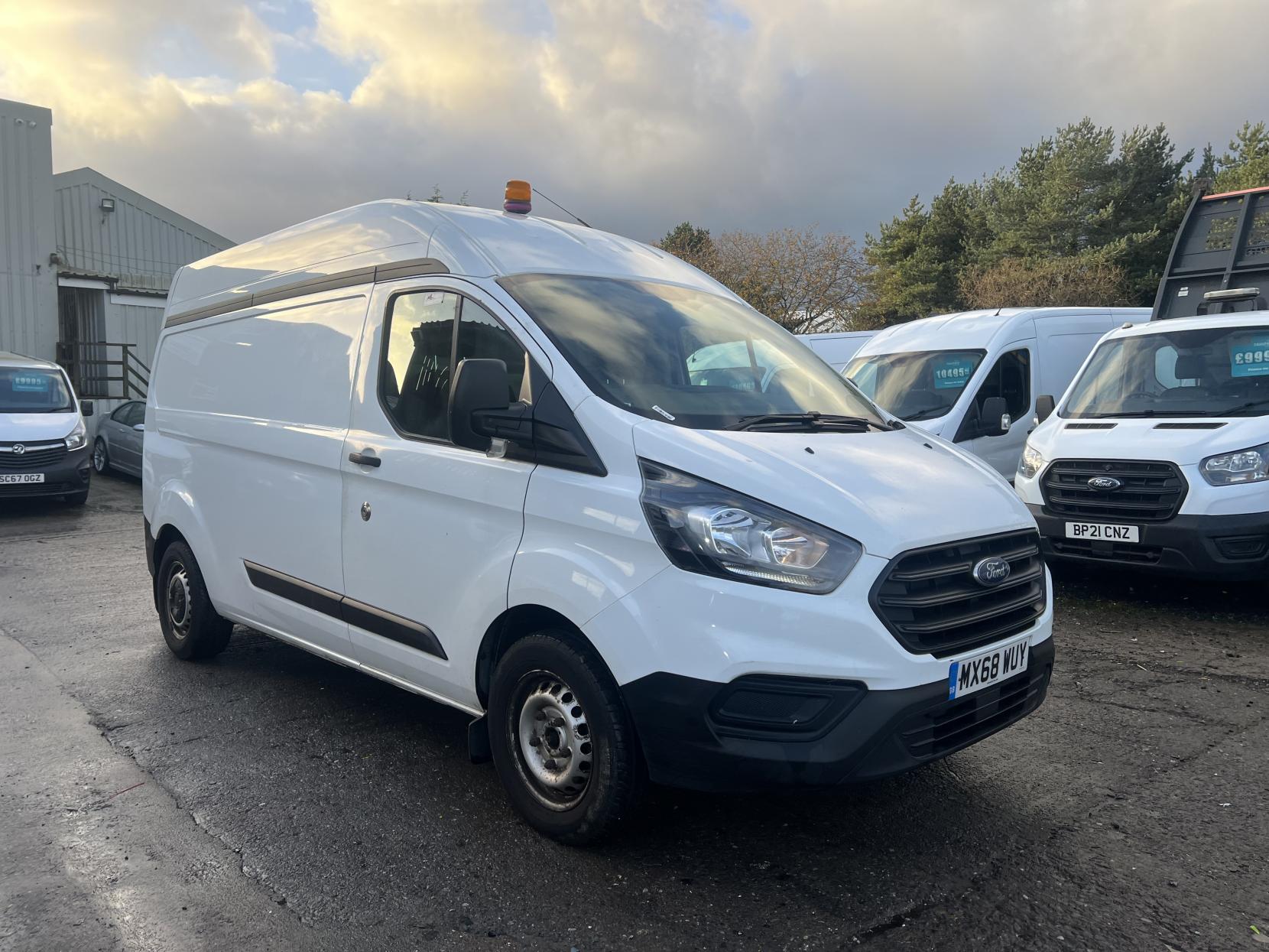 Ford Transit Custom 2.0 340 EcoBlue Panel Van 5dr Diesel Manual L2 H2 Euro 6 (130 ps)