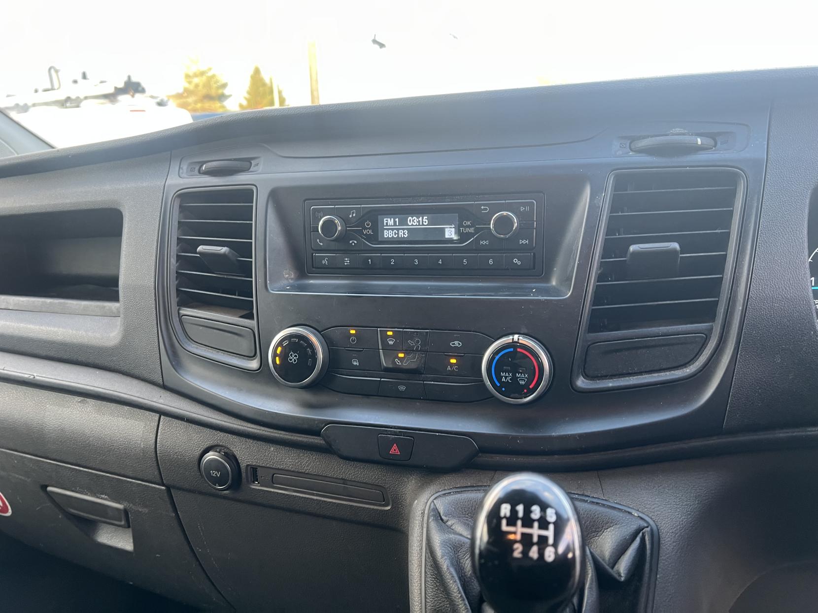 Ford Transit Custom 2.0 340 EcoBlue Panel Van 5dr Diesel Manual L2 H2 Euro 6 (130 ps)