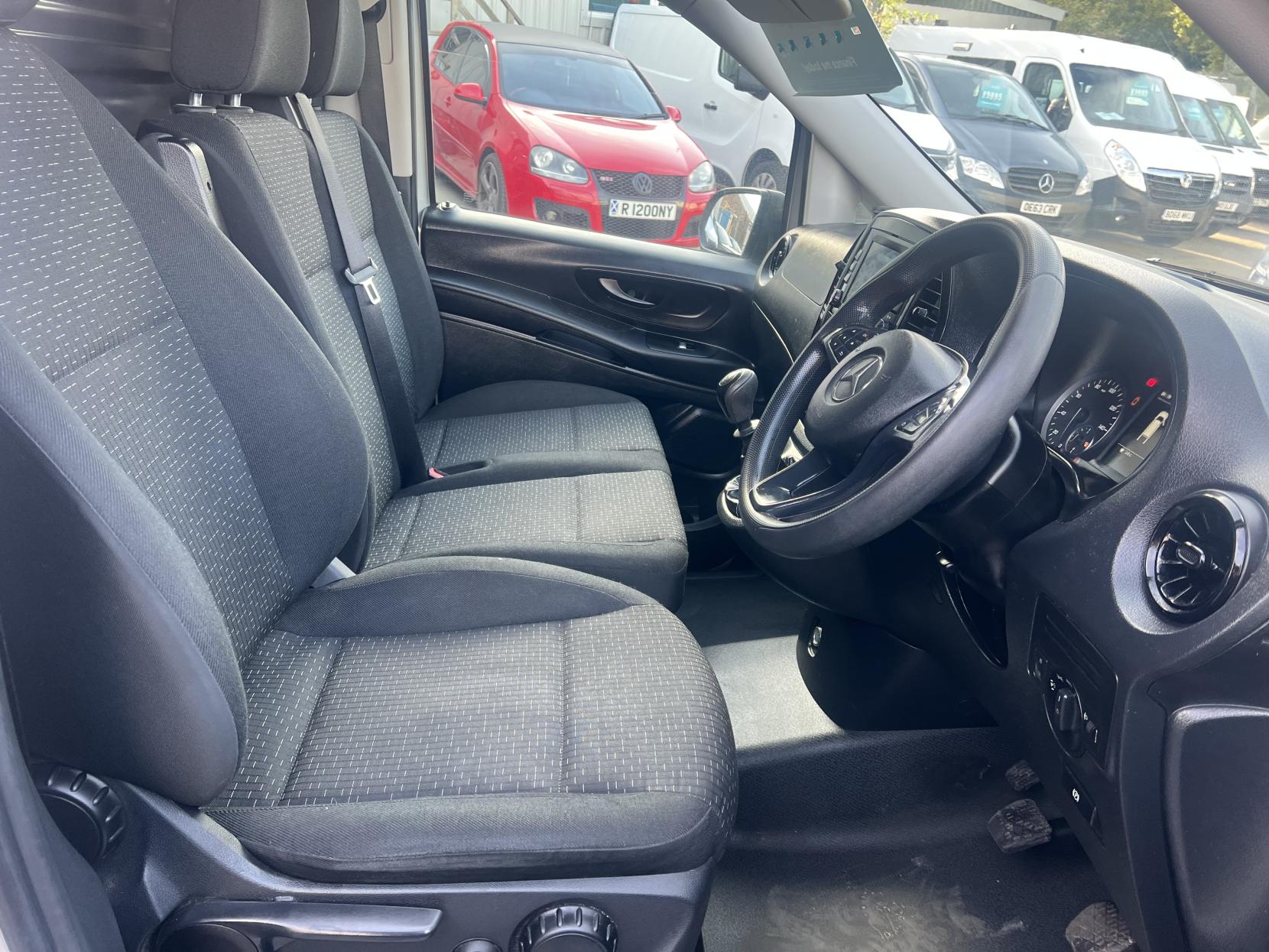 Mercedes-Benz Vito 1.7 110 CDI Progressive Panel Van 5dr Diesel Manual FWD L3 Euro 6 (s/s) (XLWB) (102 ps)