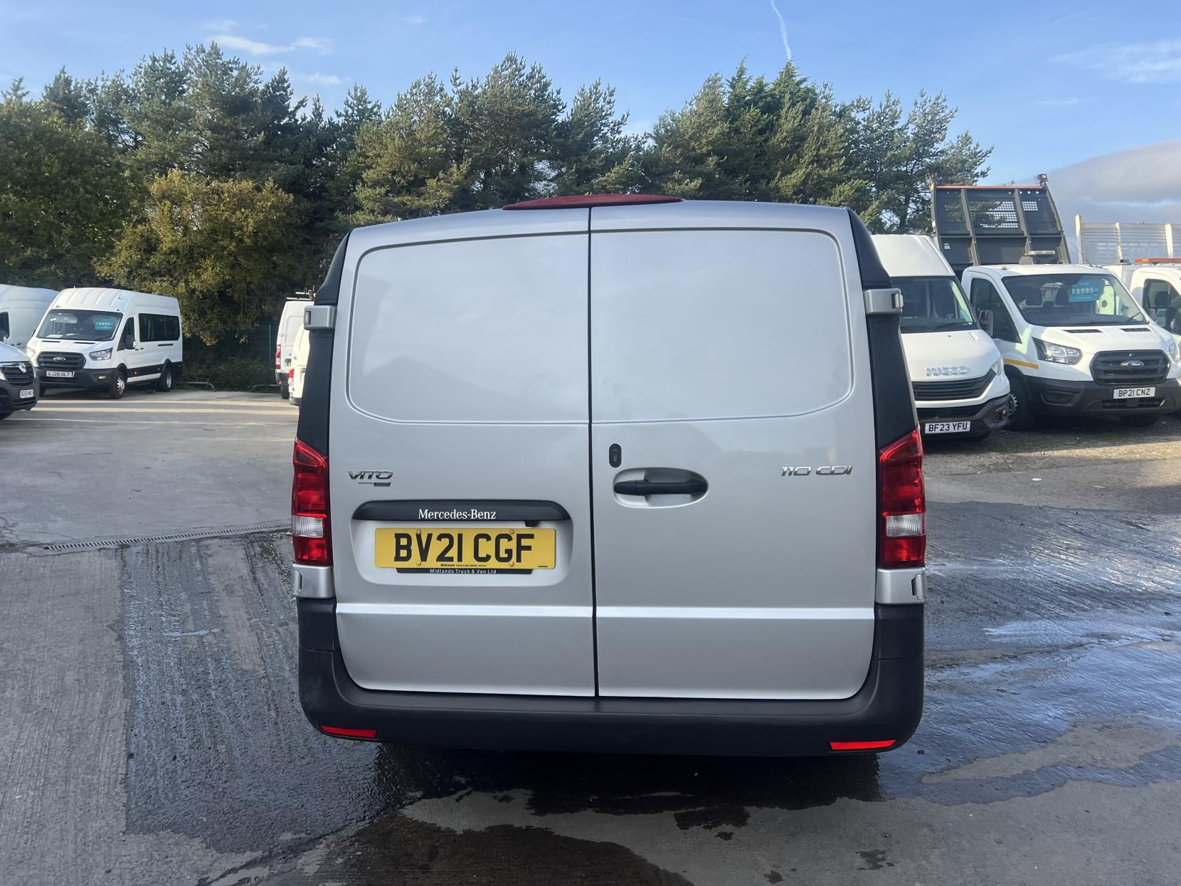 Mercedes-Benz Vito 1.7 110 CDI Progressive Panel Van 5dr Diesel Manual FWD L3 Euro 6 (s/s) (XLWB) (102 ps)