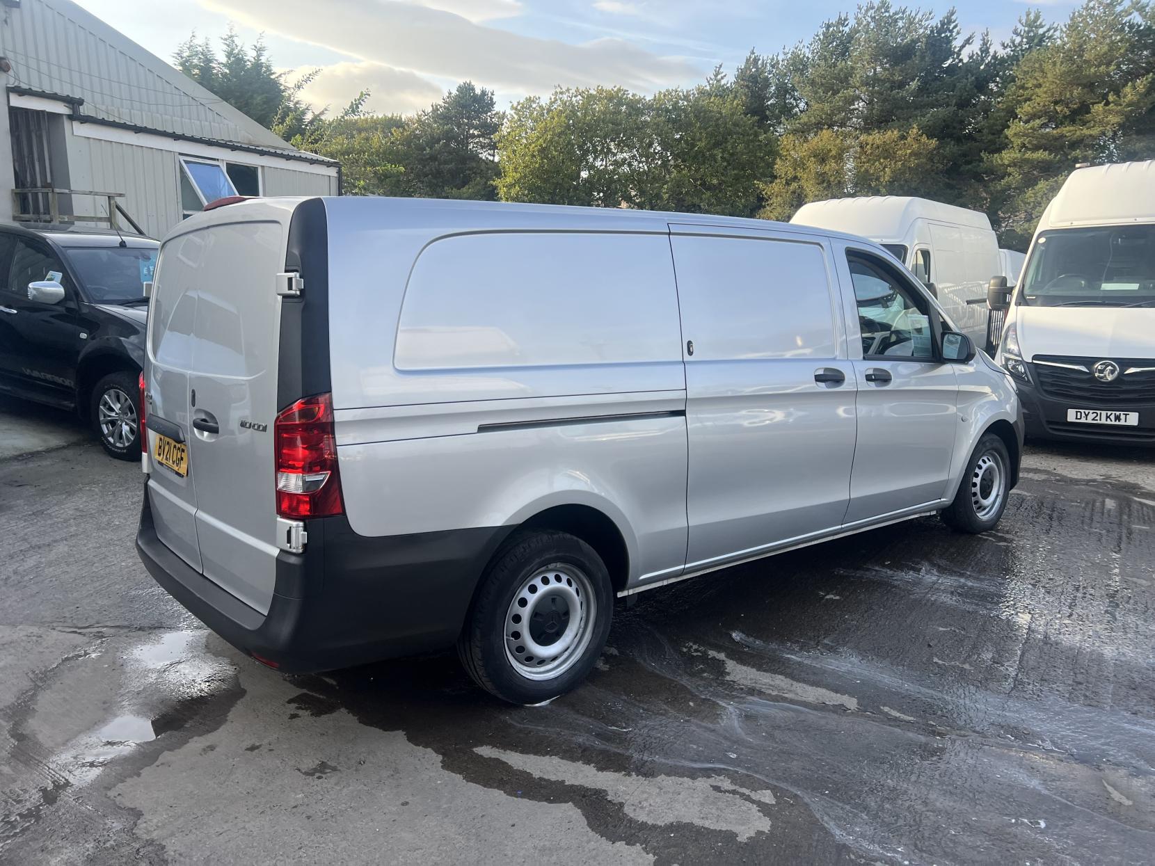 Mercedes-Benz Vito 1.7 110 CDI Progressive Panel Van 5dr Diesel Manual FWD L3 Euro 6 (s/s) (XLWB) (102 ps)