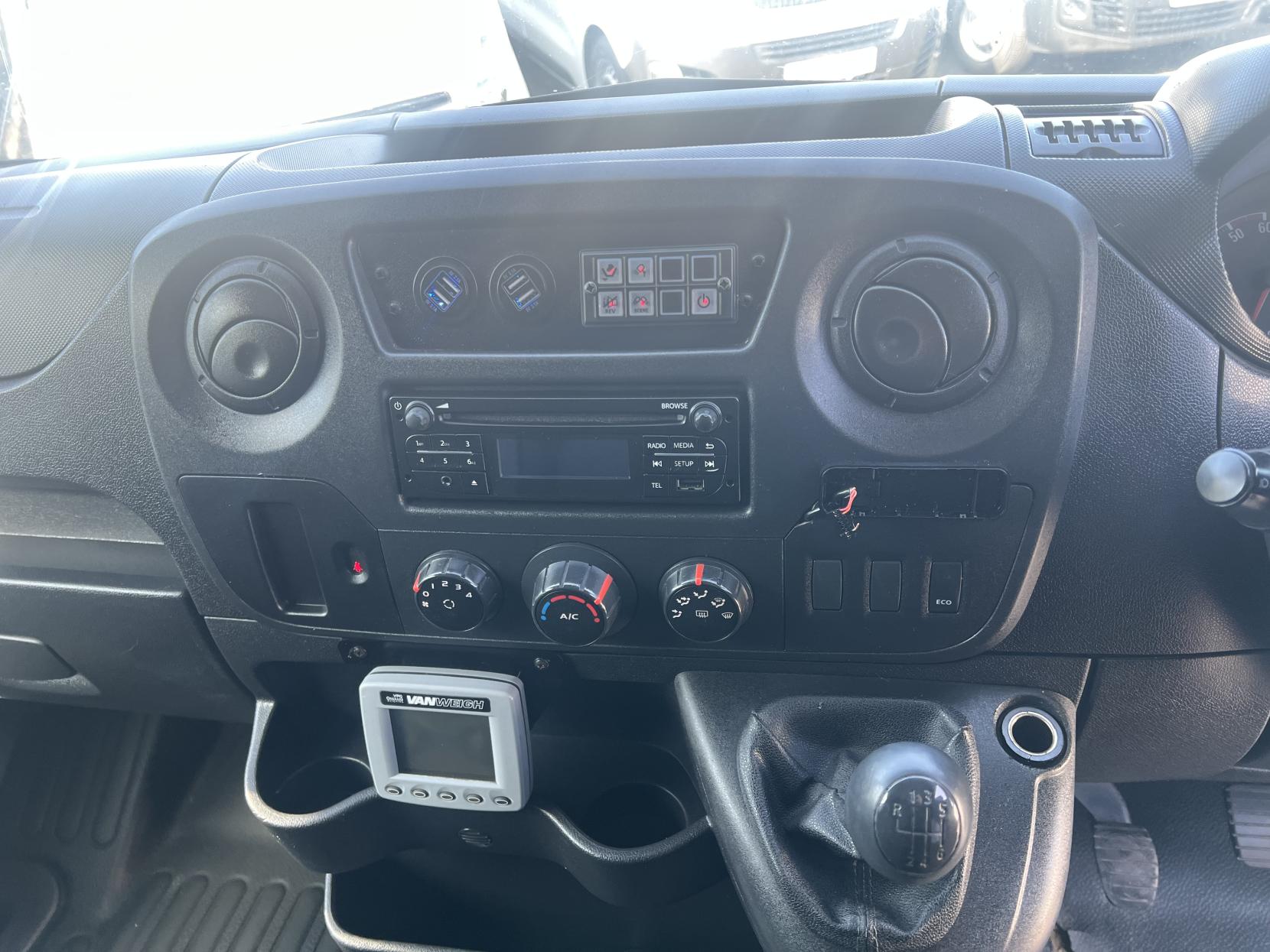 Vauxhall Movano 2.3 CDTi 3500 Panel Van 5dr Diesel Manual FWD L2 H2 Euro 6 (130 ps)