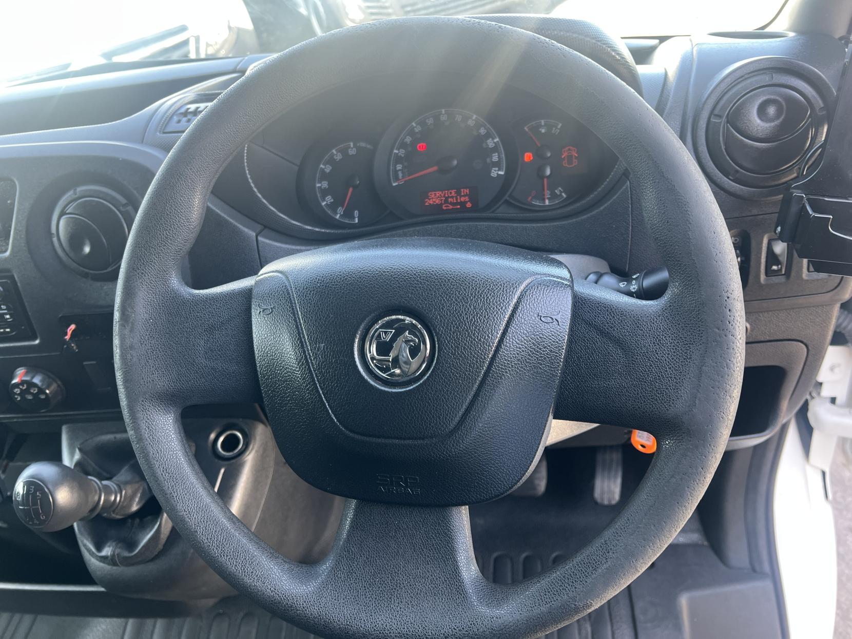 Vauxhall Movano 2.3 CDTi 3500 Panel Van 5dr Diesel Manual FWD L2 H2 Euro 6 (130 ps)