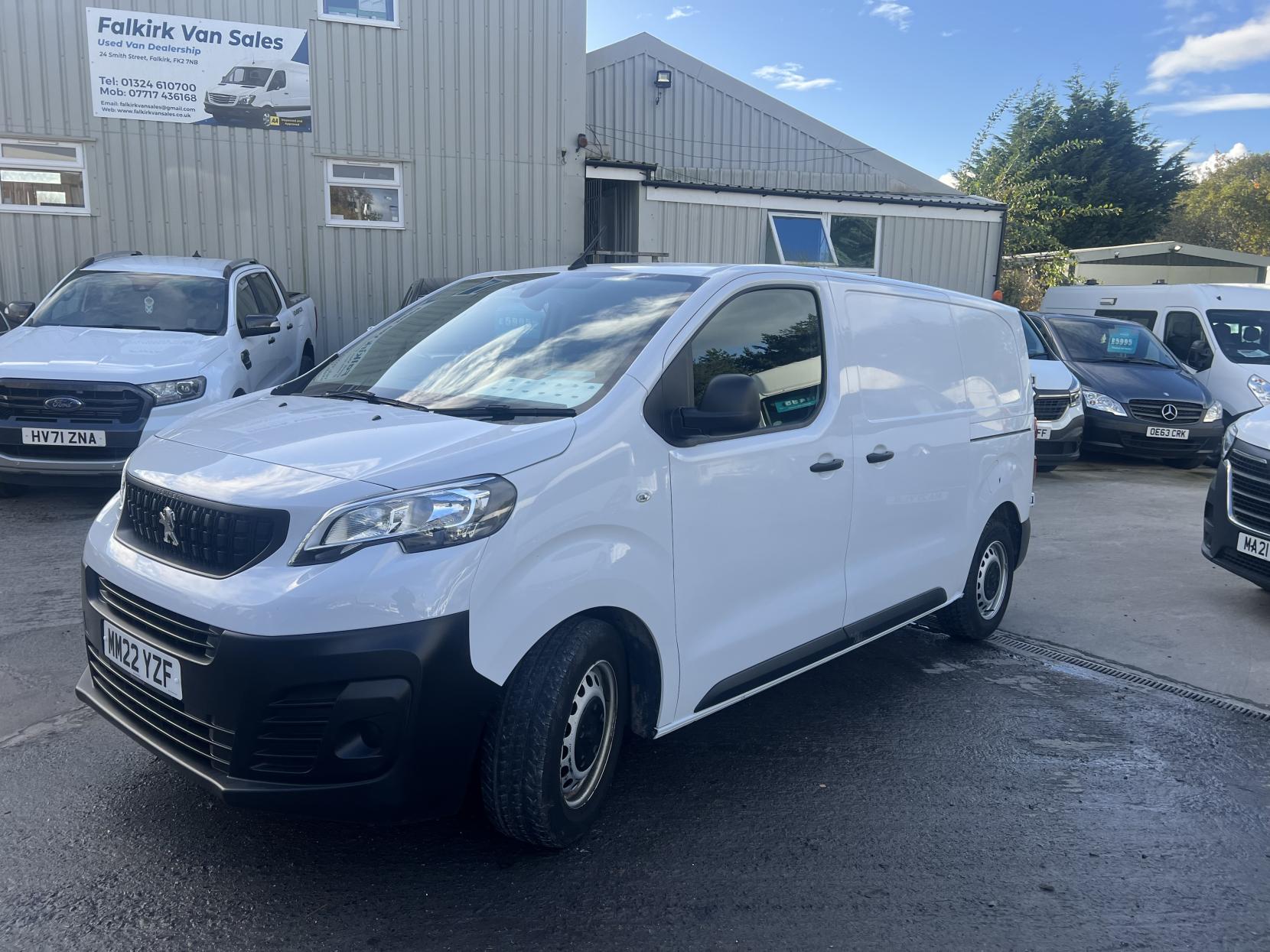 Peugeot Expert 1.5 BlueHDi 1000 Professional Premium Standard Panel Van 6dr Diesel Manual MWB Euro 6 (s/s) (100 bhp)