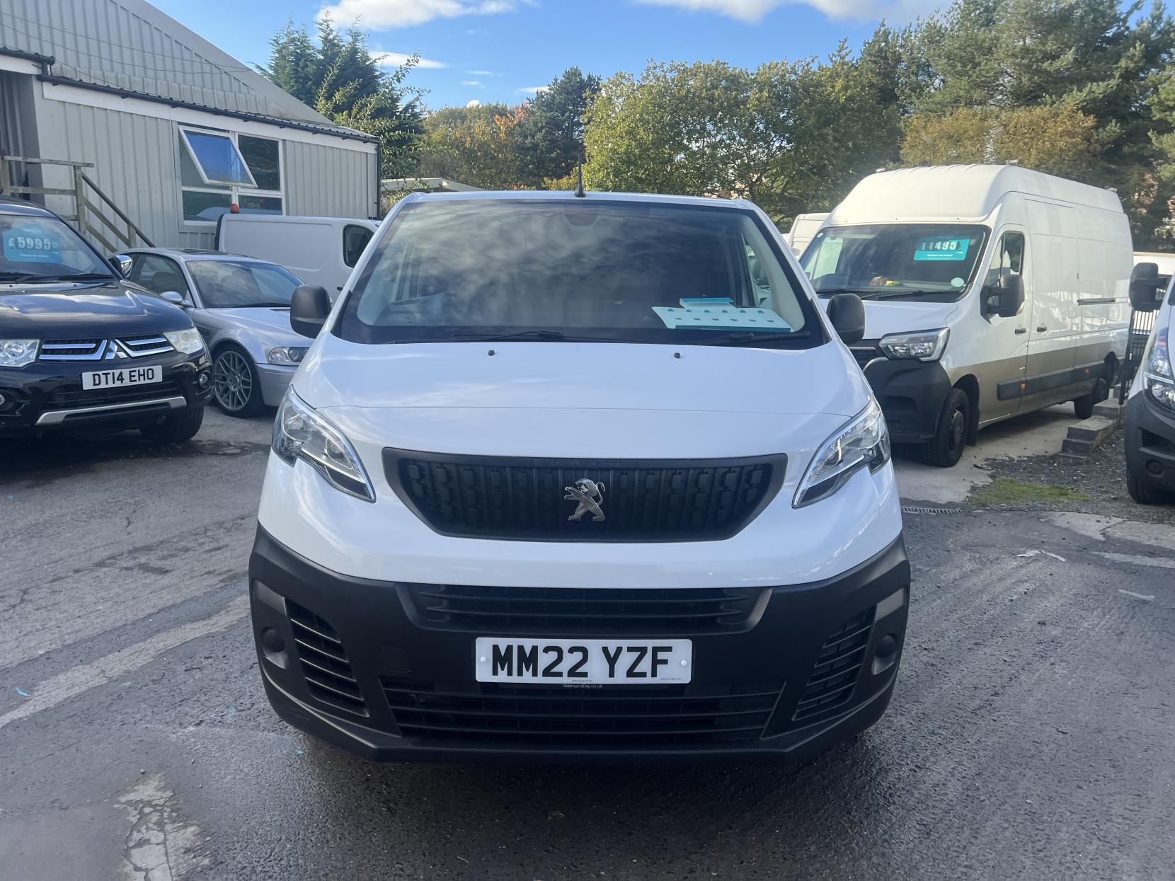 Peugeot Expert 1.5 BlueHDi 1000 Professional Premium Standard Panel Van 6dr Diesel Manual MWB Euro 6 (s/s) (100 bhp)