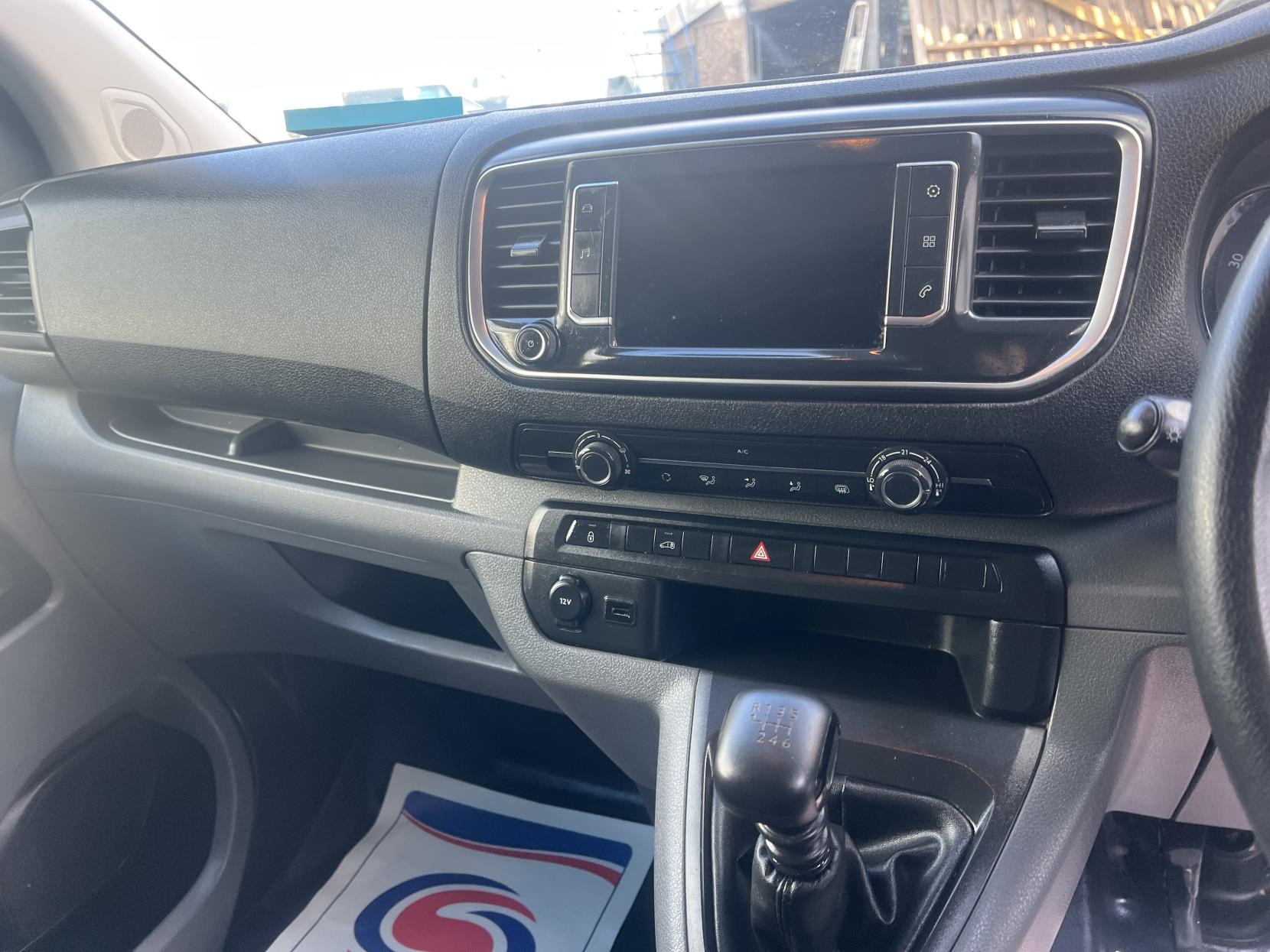 Peugeot Expert 1.5 BlueHDi 1000 Professional Premium Standard Panel Van 6dr Diesel Manual MWB Euro 6 (s/s) (100 bhp)