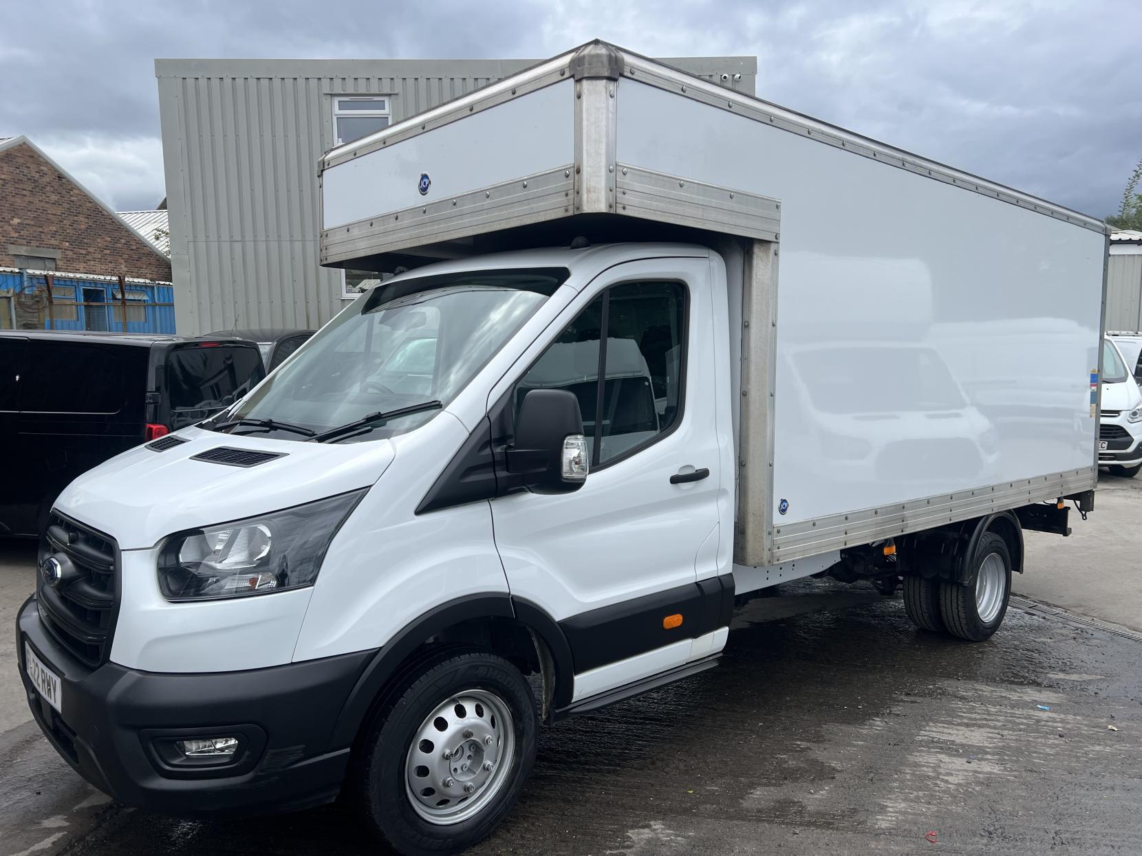Ford Transit 2.0 350 EcoBlue Leader Chassis Cab 2dr Diesel Manual RWD L4 Euro 6 (s/s) (170 ps)