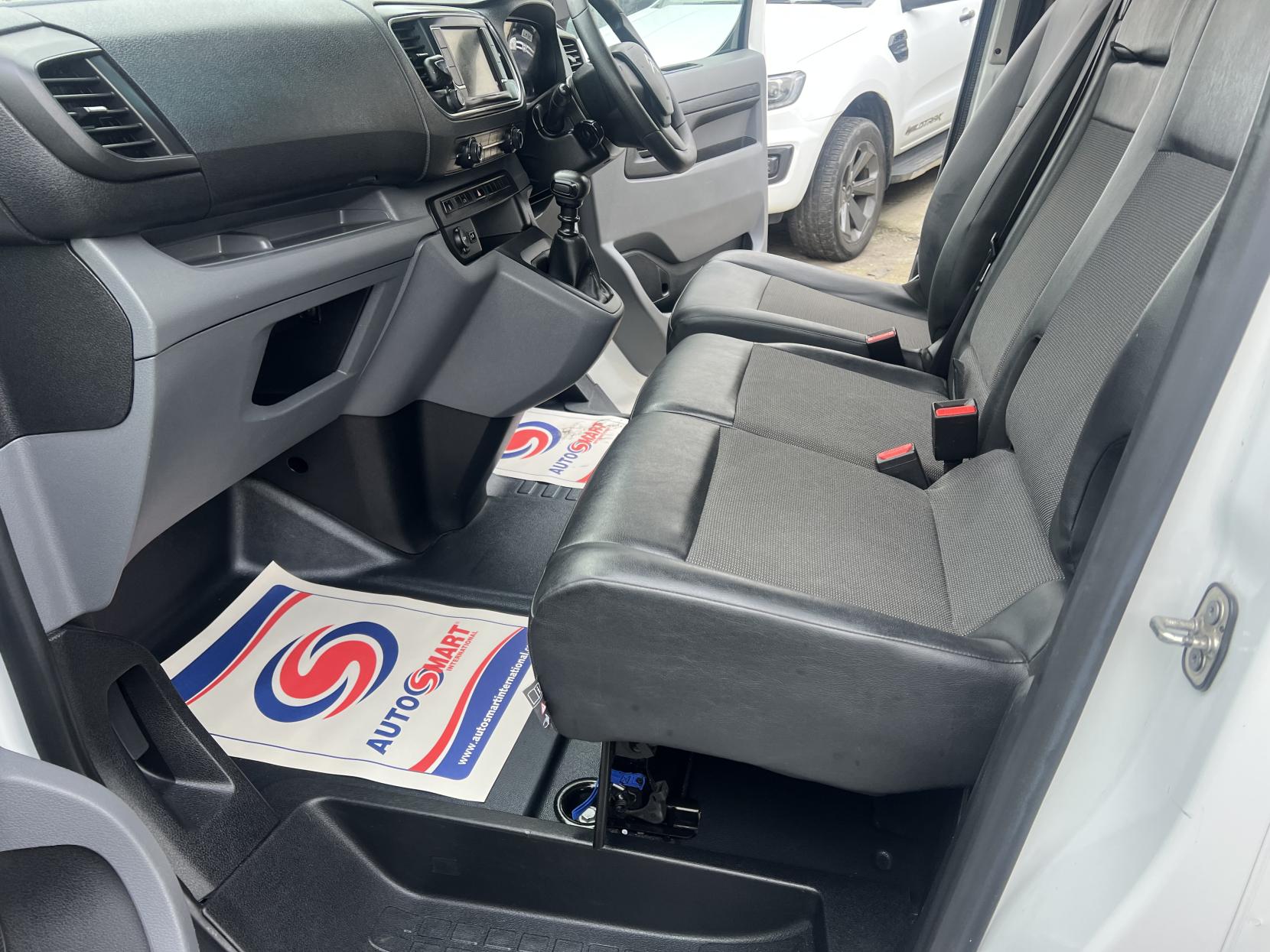 Citroen Dispatch 1.5 BlueHDi 1000 Enterprise M Panel Van 6dr Diesel Manual FWD 2 Euro 6 (s/s) (100 ps)