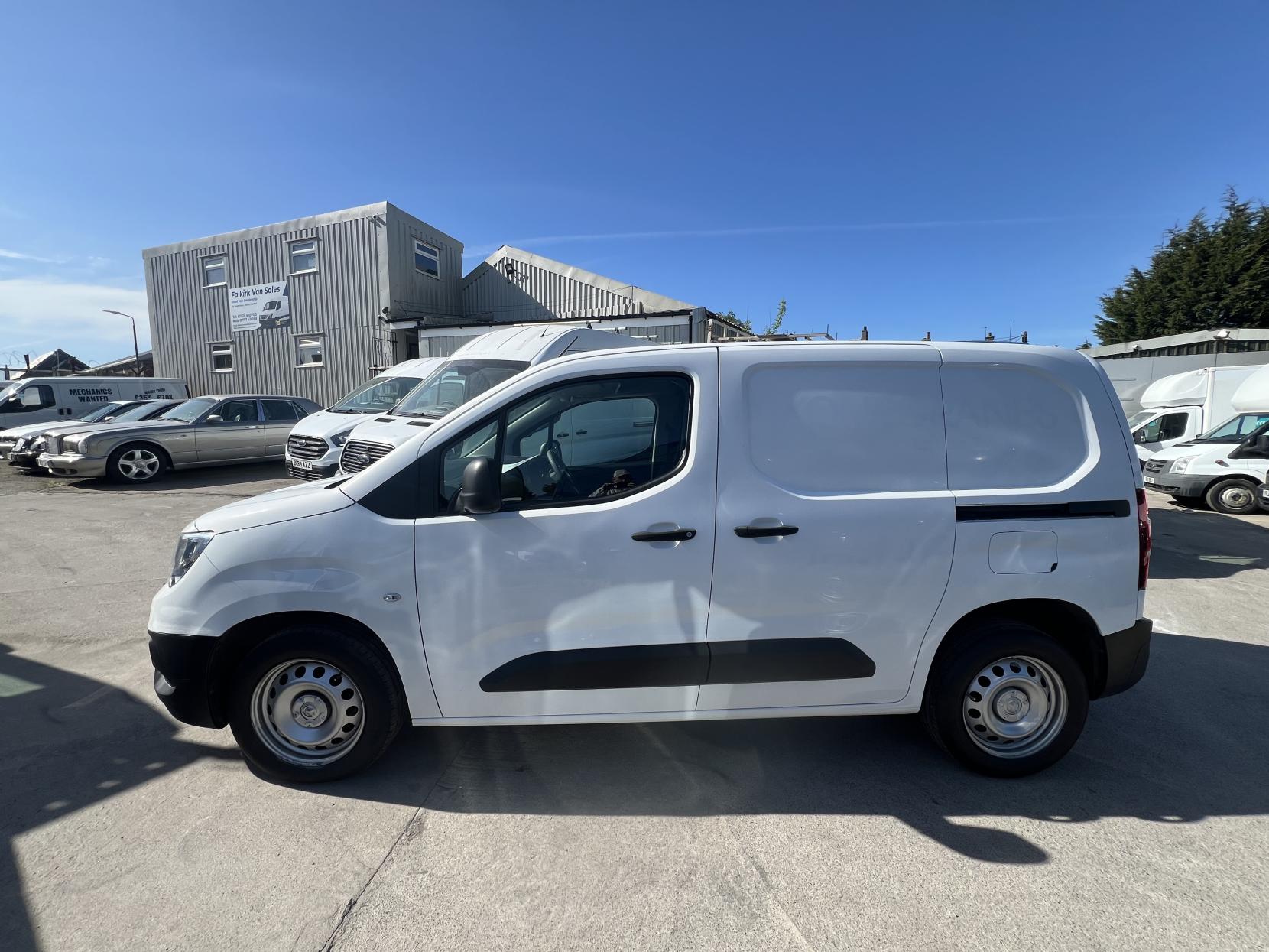 Vauxhall Combo 1.6 Turbo D 2300 Edition Panel Van 4dr Diesel Manual L1 H1 Euro 6 (s/s) (100 ps)