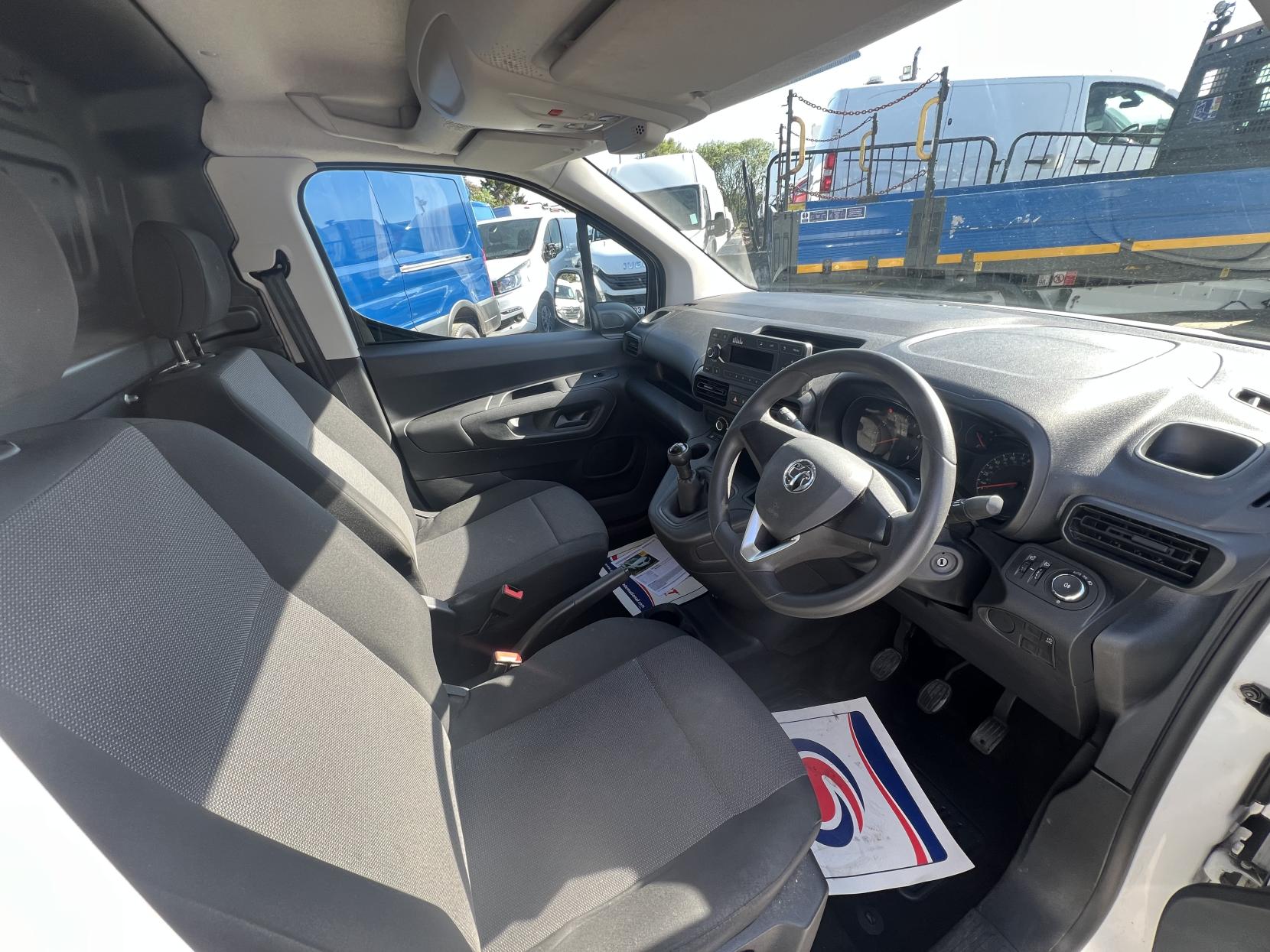 Vauxhall Combo 1.6 Turbo D 2300 Edition Panel Van 4dr Diesel Manual L1 H1 Euro 6 (s/s) (100 ps)