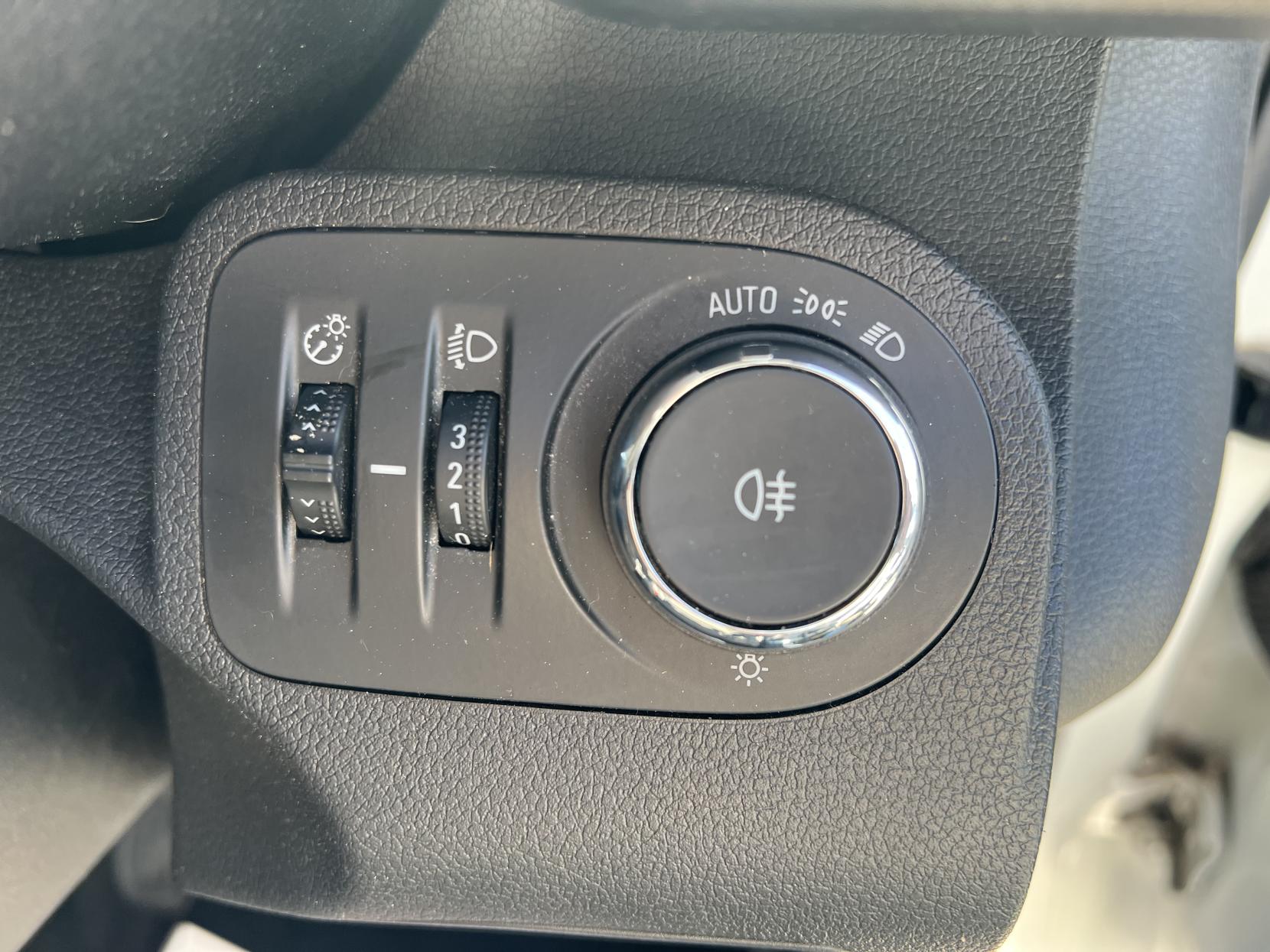 Vauxhall Combo 1.6 Turbo D 2300 Edition Panel Van 4dr Diesel Manual L1 H1 Euro 6 (s/s) (100 ps)